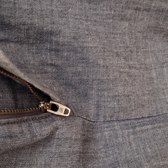 NWT Banana Republic Chambray Lightweight Denim Skirt, Size 2 - Picture 9 of 12